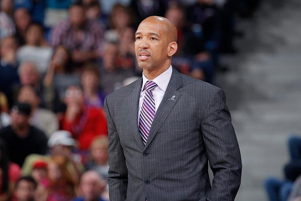 女性尿孔被撑开调教